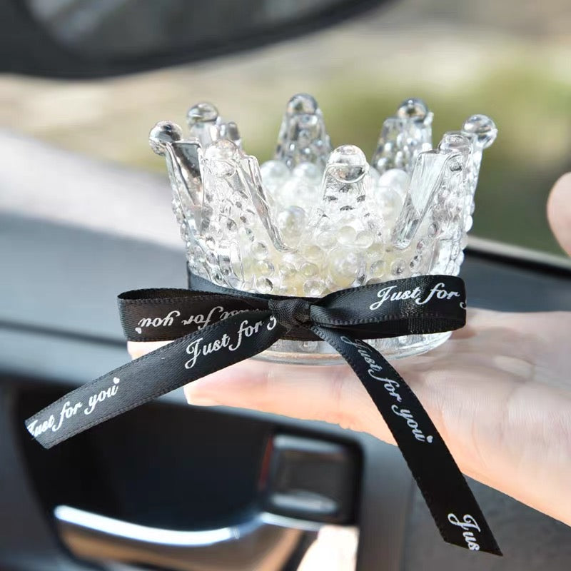 Bling Crystal Crown Car Dashboard Decoration with Anti-slippery Mat