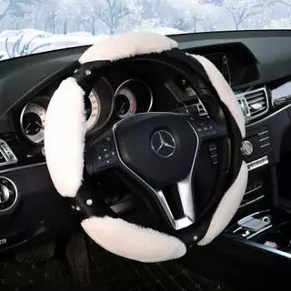 Fluffy Steering Wheel Cover - Warming and cozy for Winter